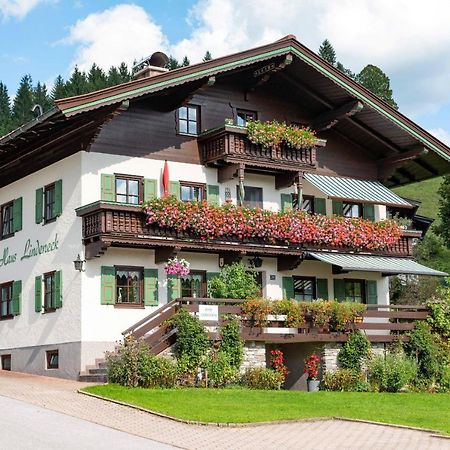 Haus Lindeneck - Erika Schwentner Apartment Kossen Exterior photo